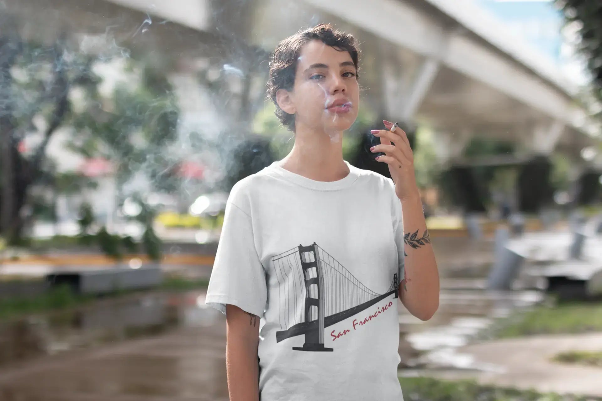 Golden Gate Bridge of San Francisco Tshirt Women's Short Sleeve Crew neck Tee 00181 Elegant Longline Short Shirt Golden Gate Bridge of San Francisco Tshirt Women's Short Sleeve Crew neck Tee 00181 Elegant Longline Short Shirt