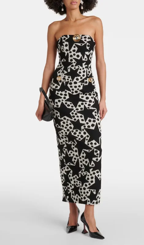 MEDALLION-PENDANT JACQUARD MAXI DRESS Stylish Maxi Dress with Frills