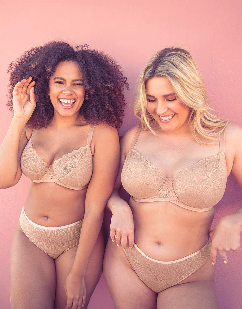 Lace Daze Balcony Bra In Latte - Curvy Kate Breathable Wireless Bra