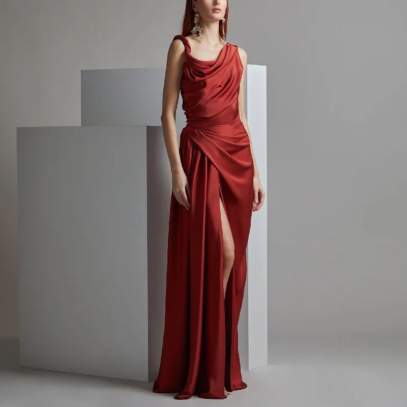 Hideo Model Dress